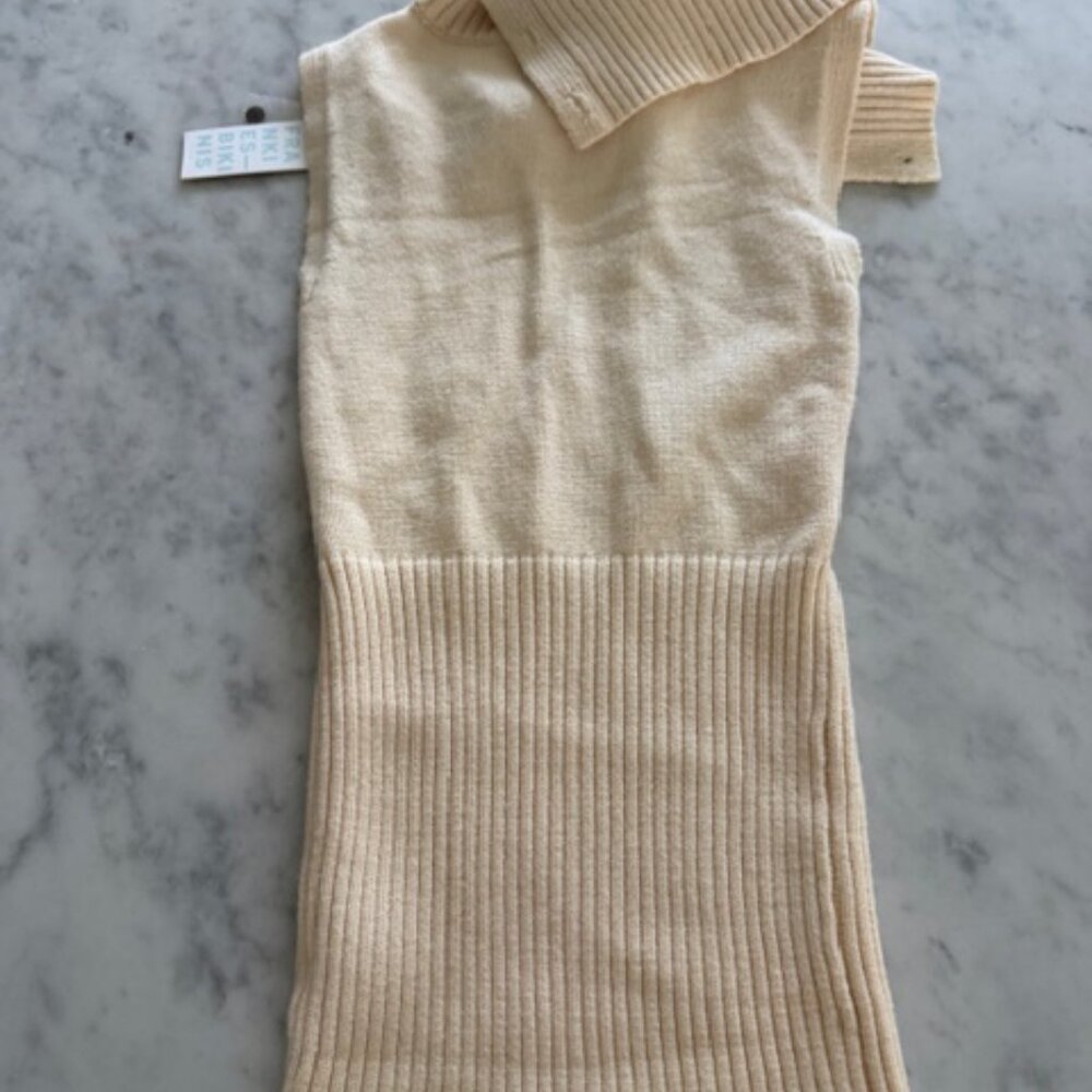 Frankies Bikinis Axel Cable Knit Sweater Vest - Picture 5 of 5